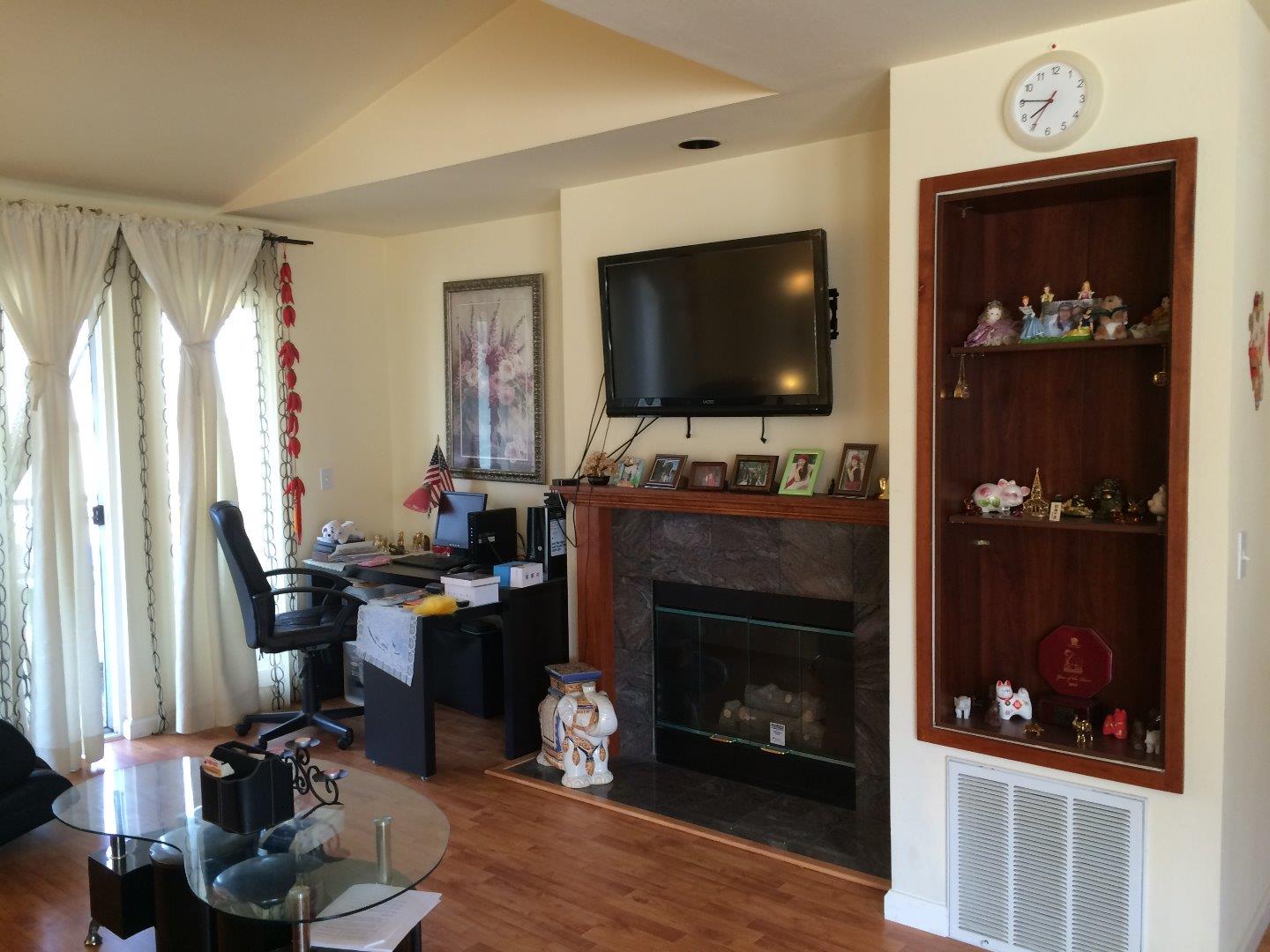For Sale: 3875 Carter Dr #APT 302 South San Francisco, CA 94080