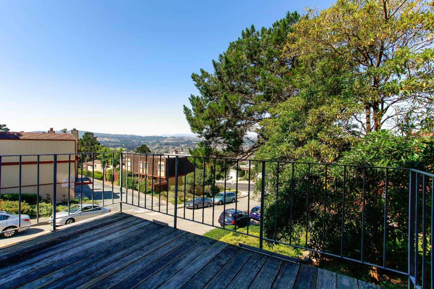 For Sale: 884 Ridge Ct #APT 34 South San Francisco, CA 94080