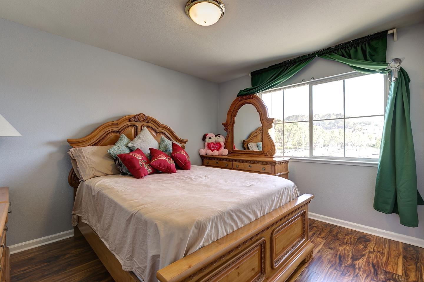 For Sale: 17 Amberwood Cir South San Francisco, CA 94080