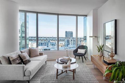 301 Main St #19F