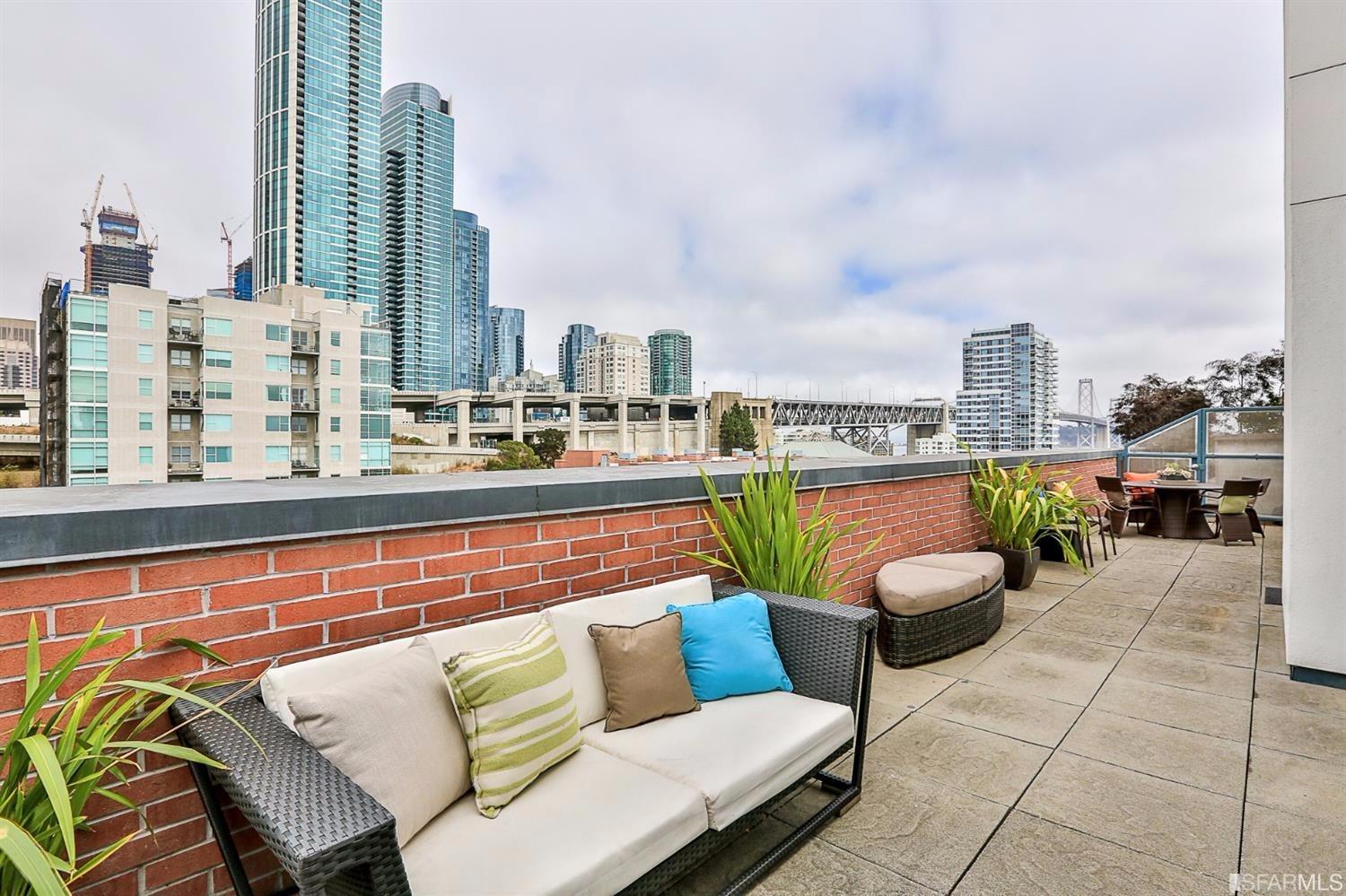 200 Brannan St #512
