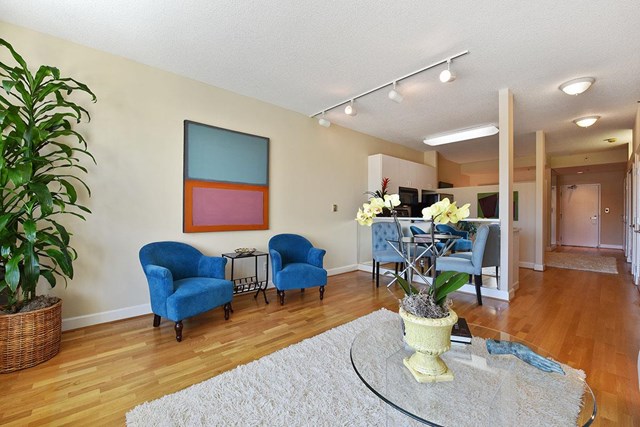 220 Lombard St #620