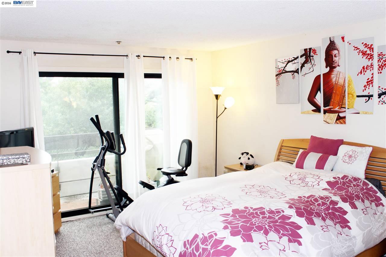 For Sale: 208 N Lake Merced Hls #1B San Francisco, CA 94132