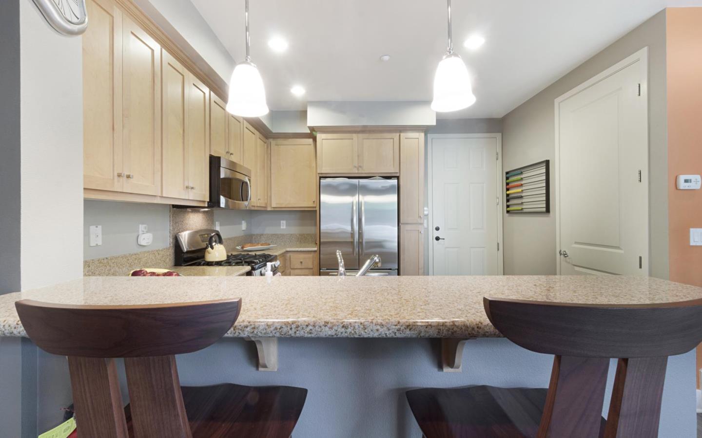 102 Evandale Ave