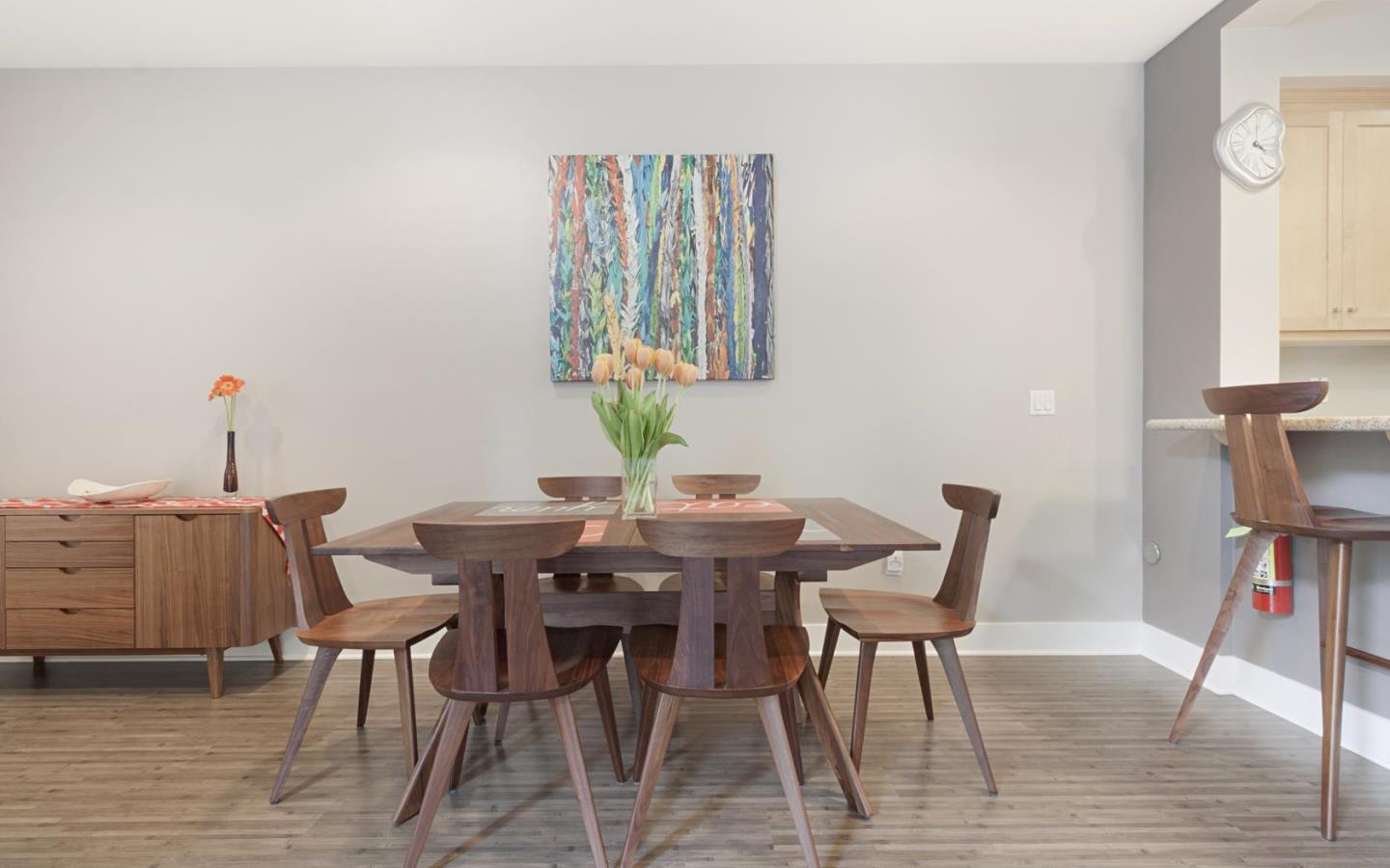 102 Evandale Ave