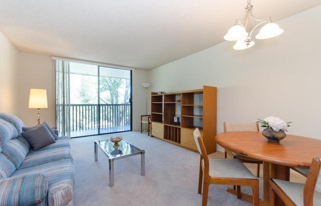 Half Moon Ln #207