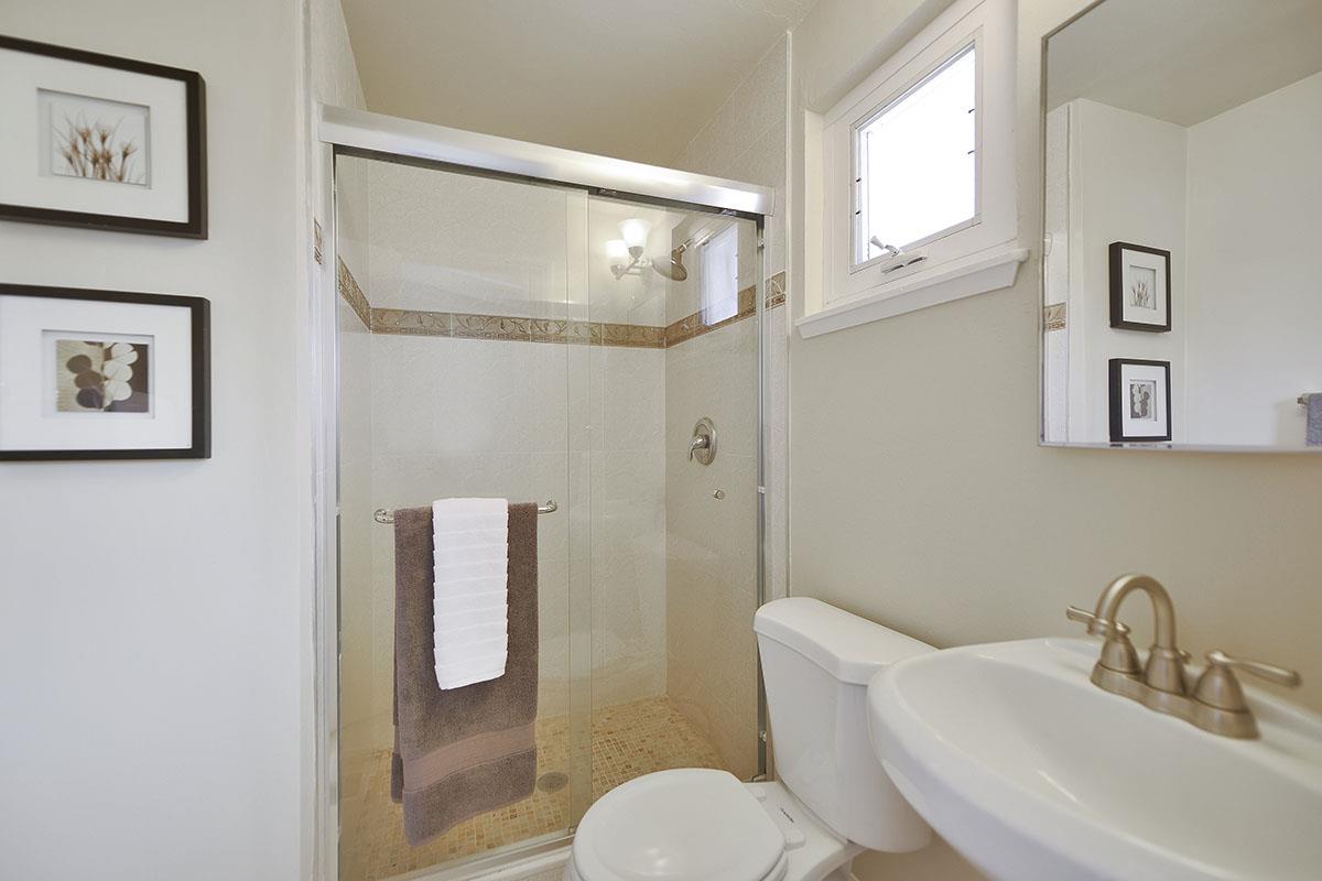 1855 Maxine Ave, San Mateo CA 94401