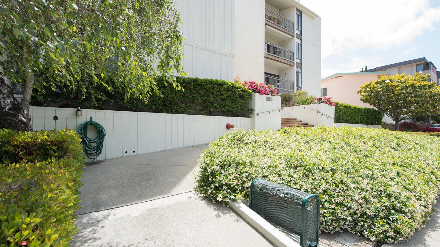For Sale: 225 Virginia Ave #APT 2F San Mateo, CA 94402