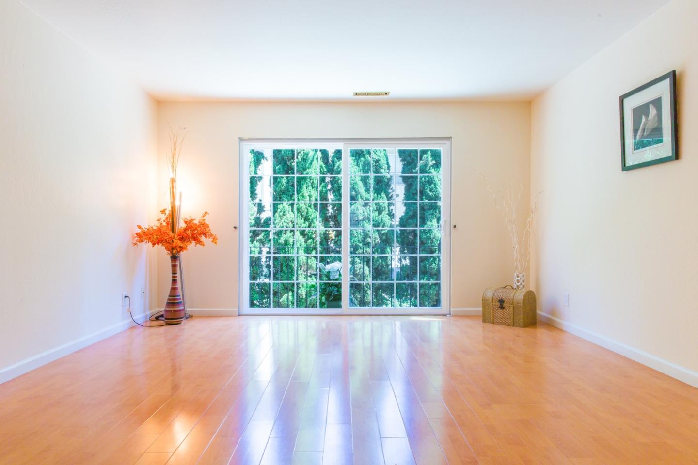 For Sale: 10 El Cerrito Ave San Mateo, CA 94402