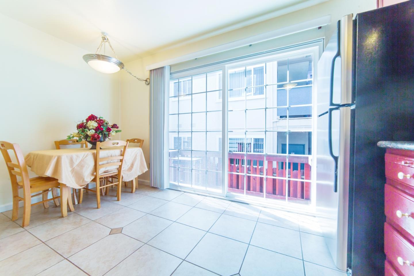 For Sale: 10 El Cerrito Ave San Mateo, CA 94402