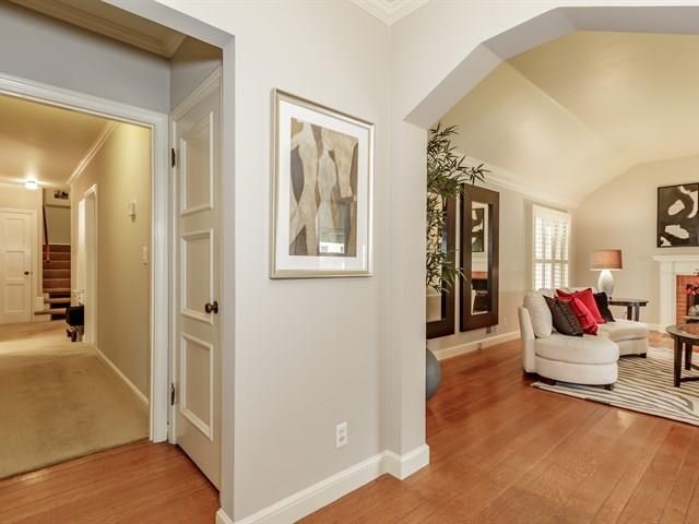 309 Seville Way