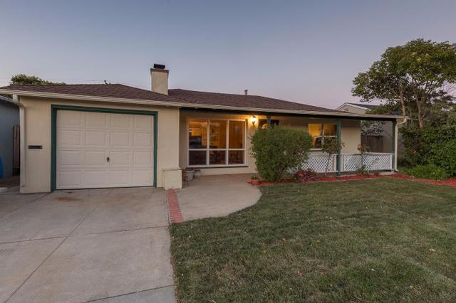 882 Balboa Ln