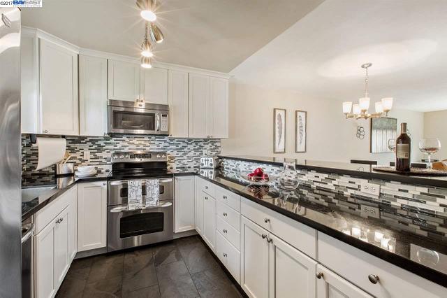 339 Broadway #305