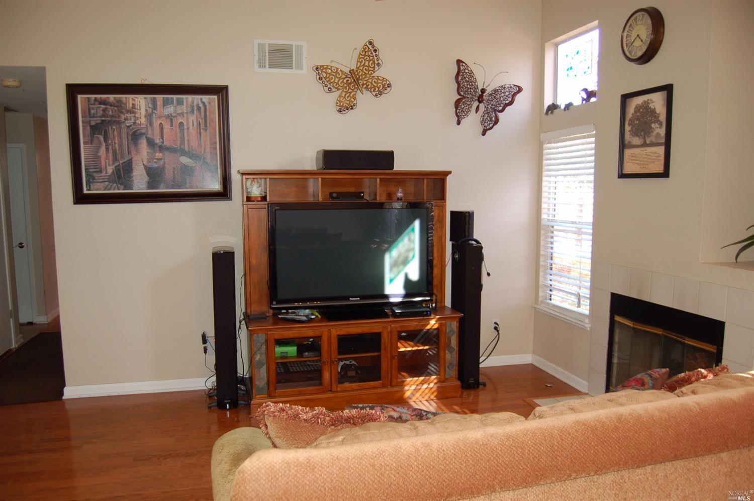 245 Gisela Dr
