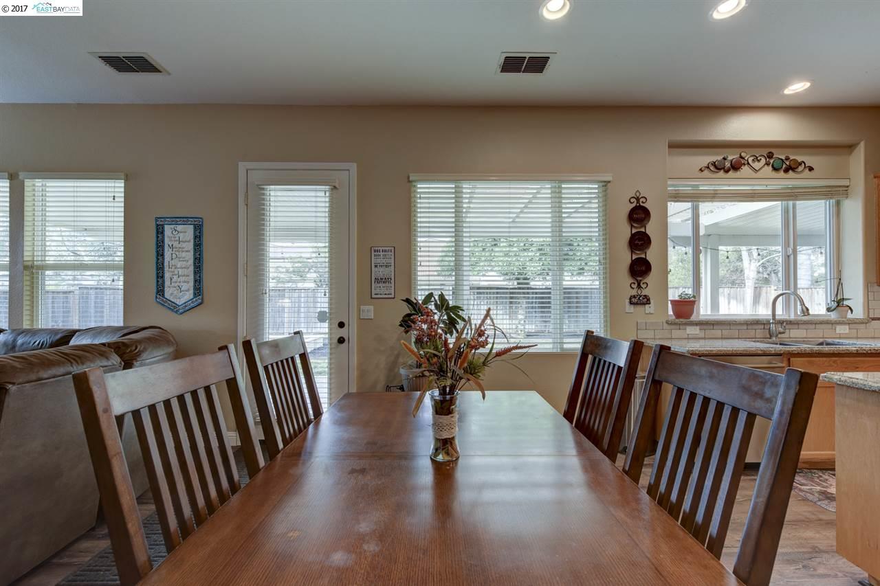 123 Tennyson Ct