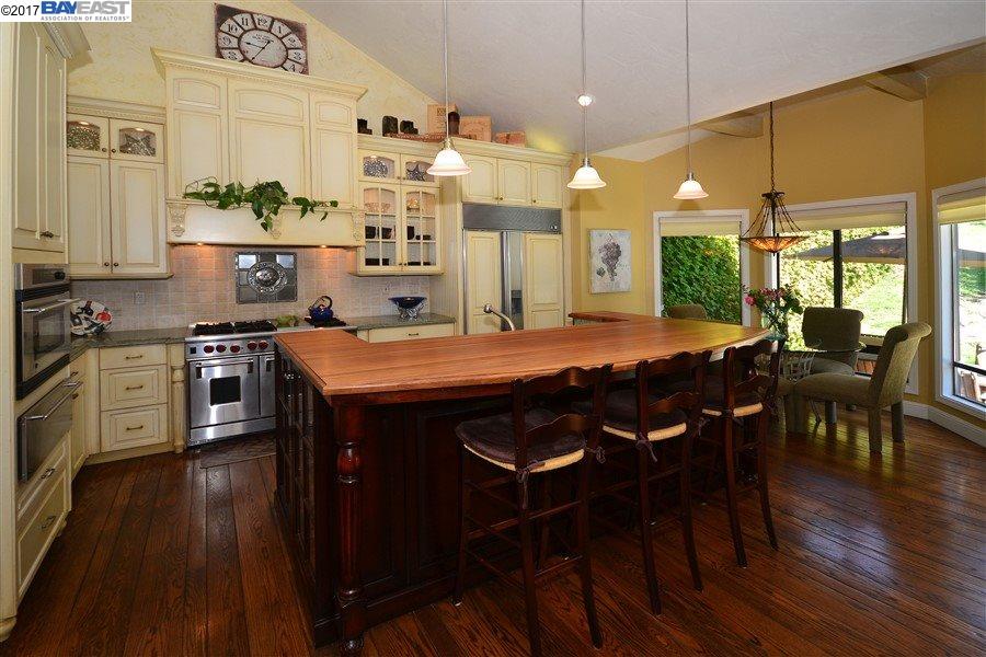 3069 Live Oak Ct