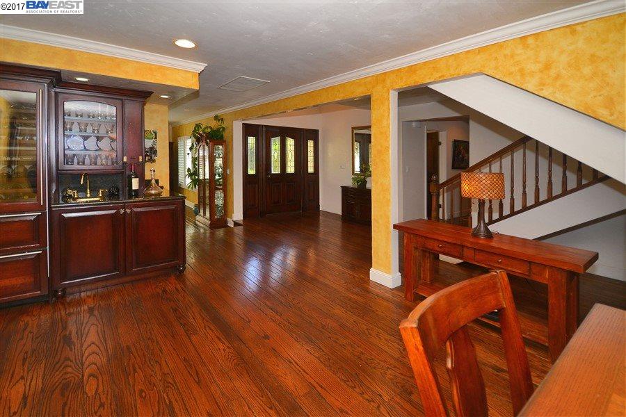 3069 Live Oak Ct