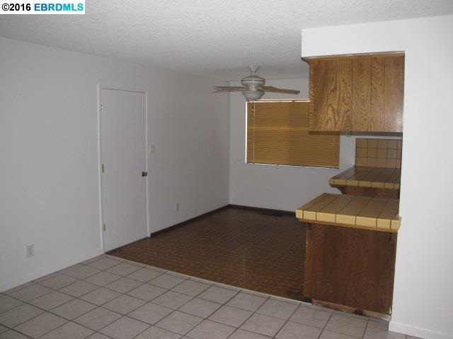 2700 Entrada Cir