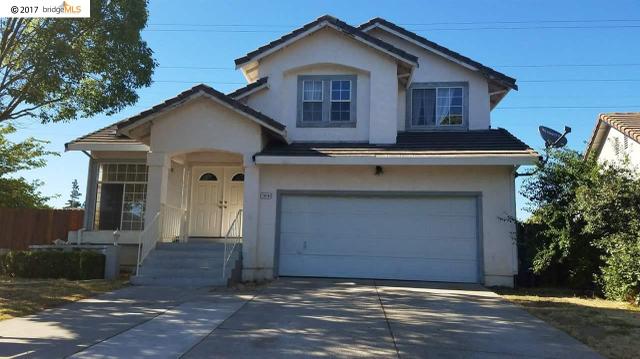 2073 Oakridge Ln