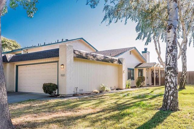 449 Heather Ct