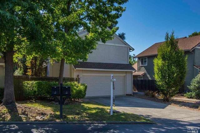 449 Heather Ct