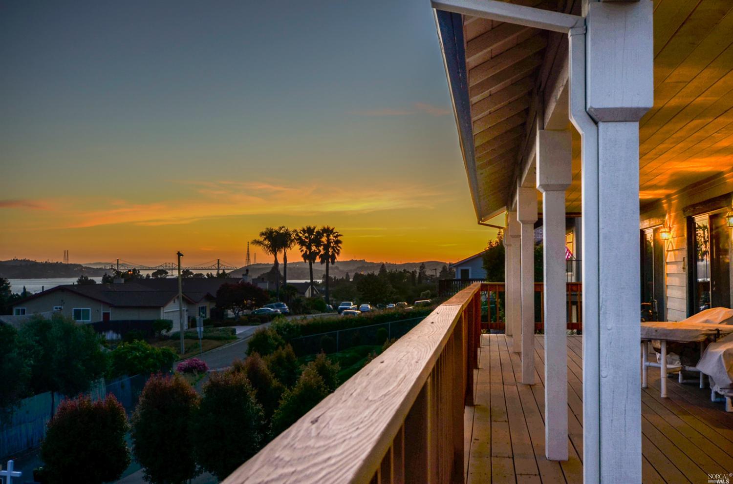 For Sale: 385 Marina Pl Benicia, CA 94510