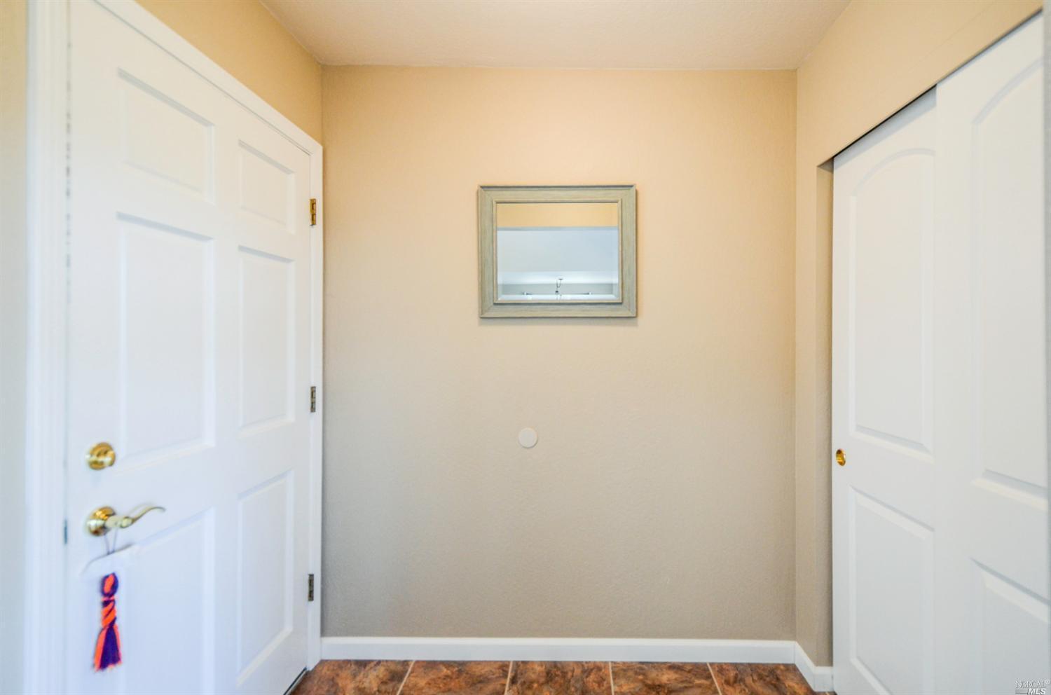 For Sale: 385 Marina Pl Benicia, CA 94510