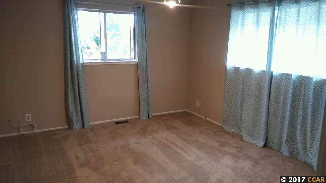 3811 Willow Rd