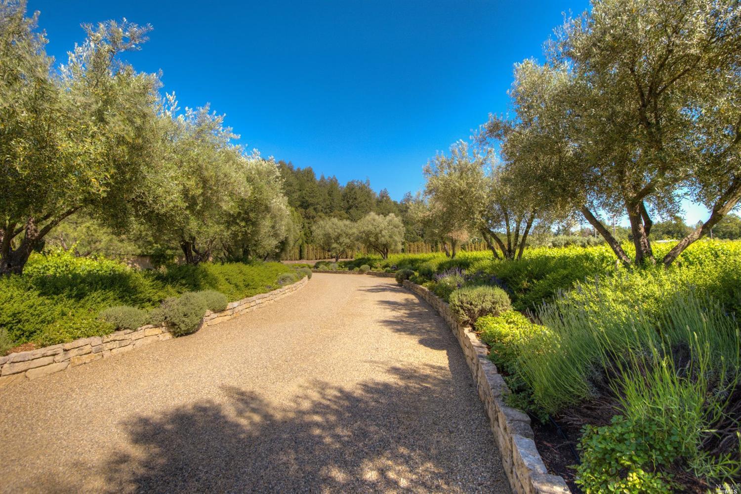 For Sale: 3887 Silverado Trl Calistoga, CA 94515