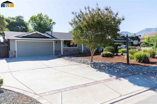 1851 Yolanda Cir