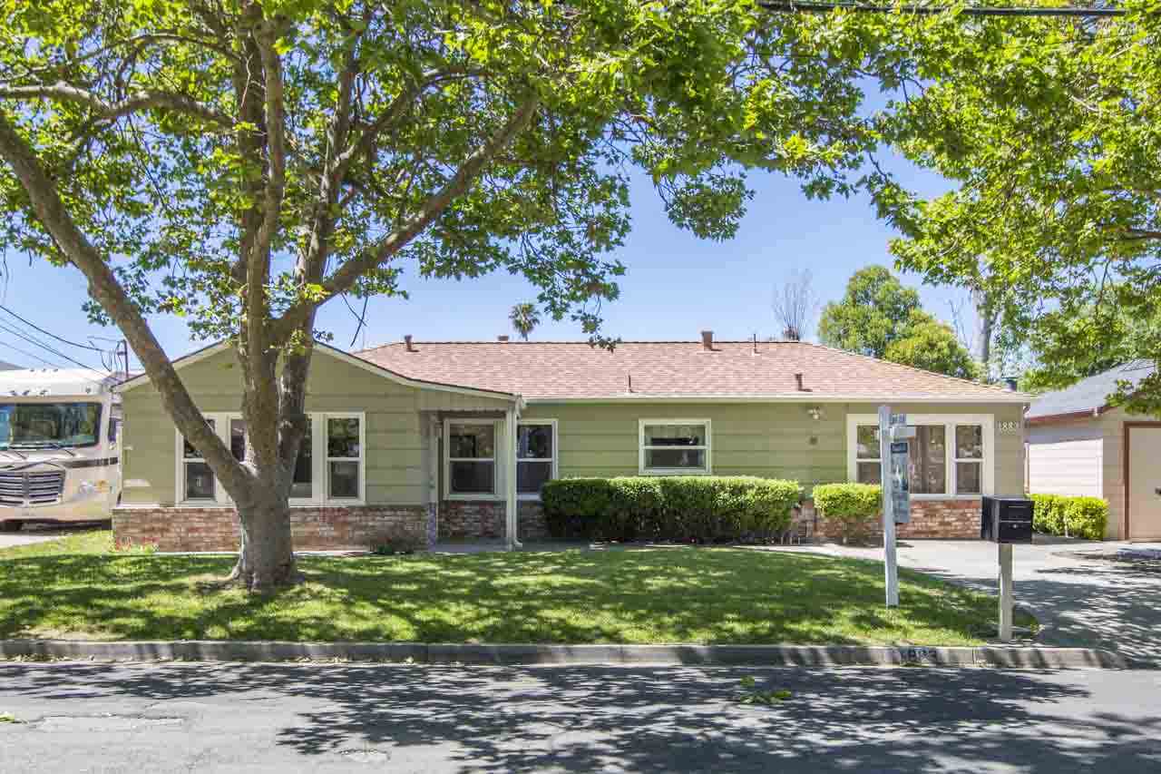 2164 Dena Dr