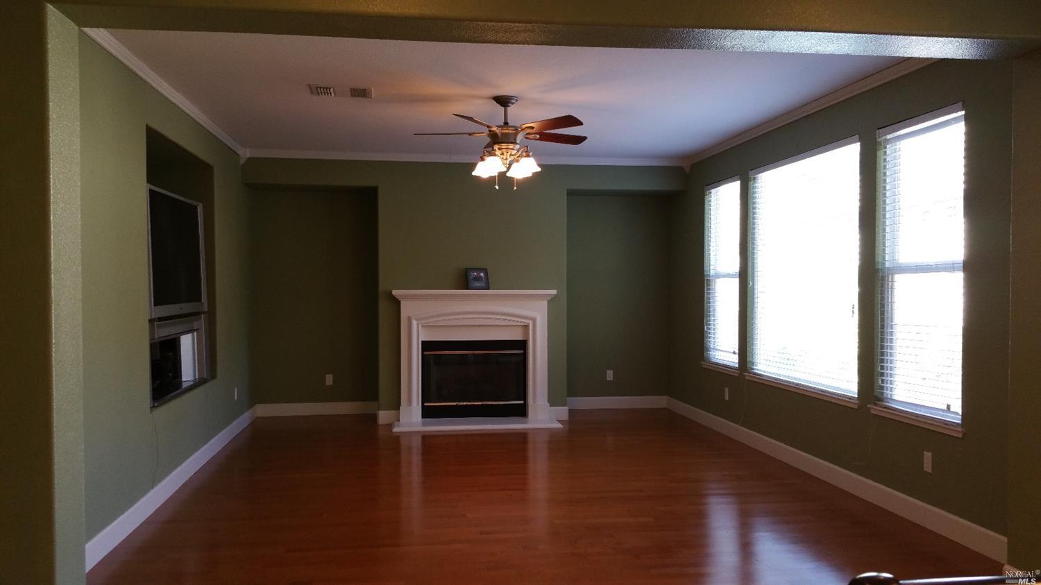 776 Overture Ln
