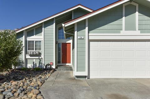 774 Fairfax Ct
