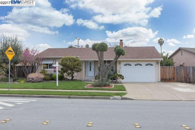 39453 Blue Fin Way