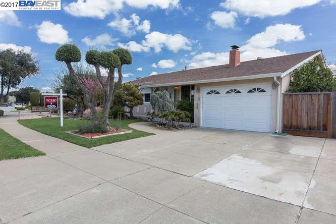 39453 Blue Fin Way