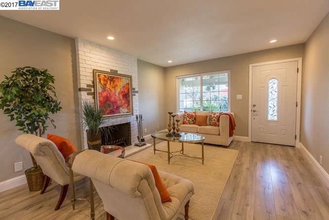 39453 Blue Fin Way