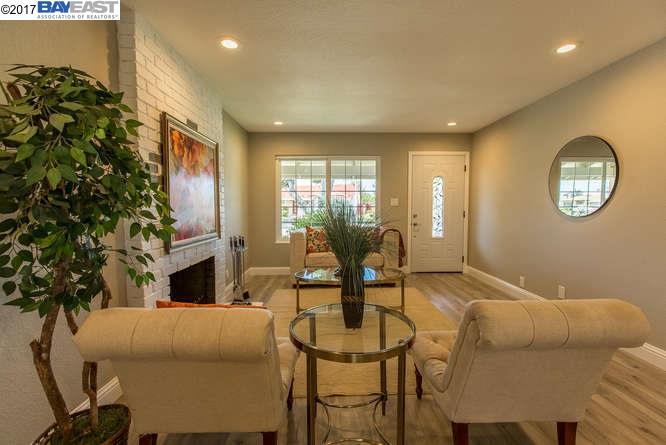 39453 Blue Fin Way