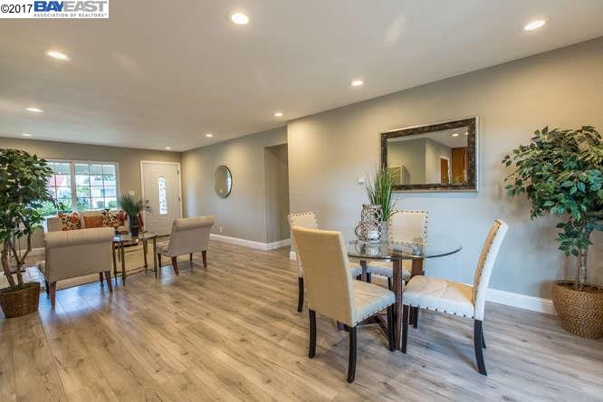 39453 Blue Fin Way