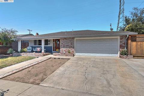 2495 Night Shade Ln