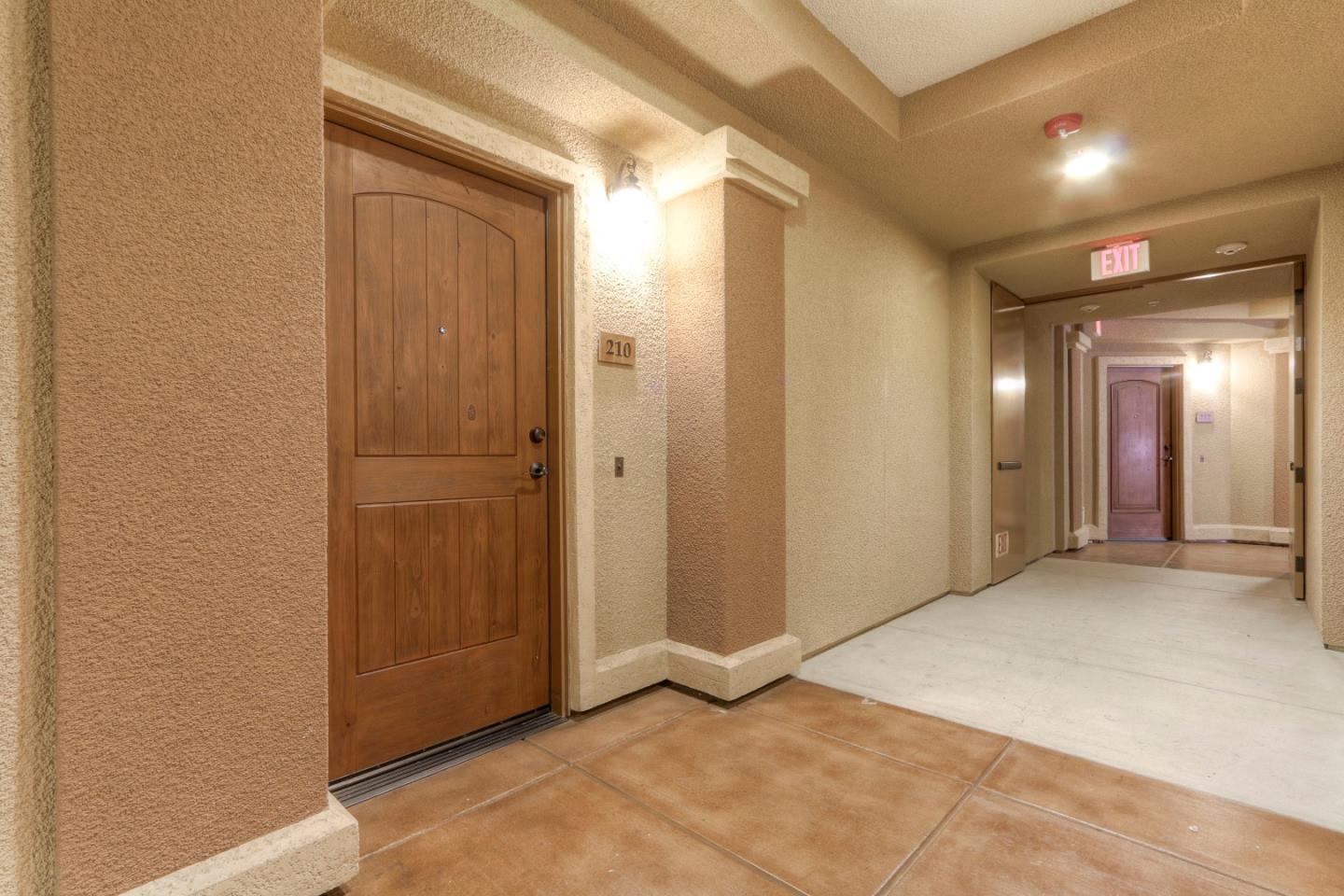 49002 Cinnamon Fern Common #APT 210, Fremont CA 94539