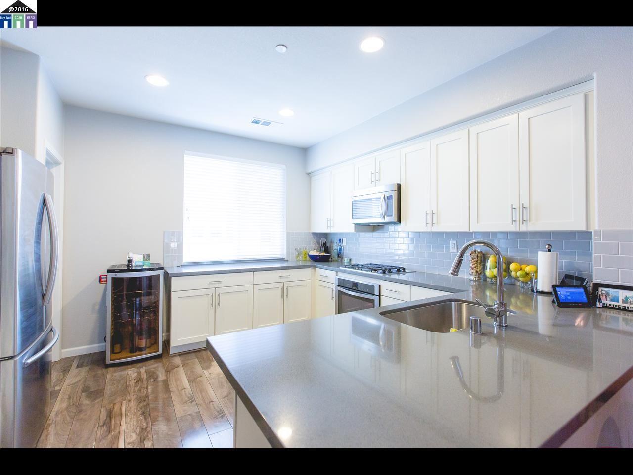For Sale: 1323 M L King Dr Hayward, CA 94541