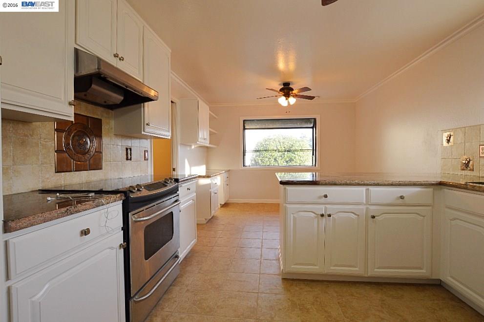 1274 Highland Blvd