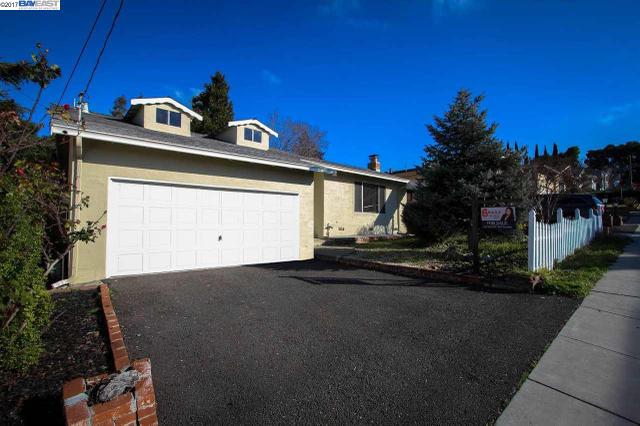 2738 Darlene Ct