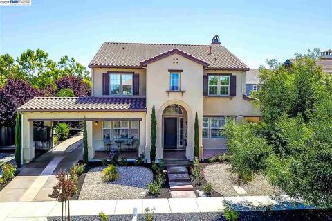 6183 Oakville Ln
