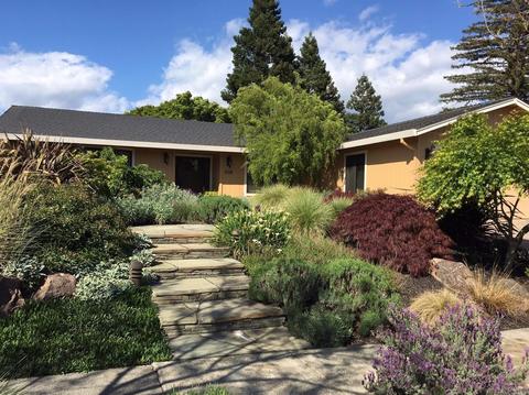 3454 Meadowbrook Dr