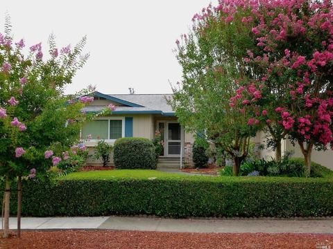 3323 Cambridge Ct
