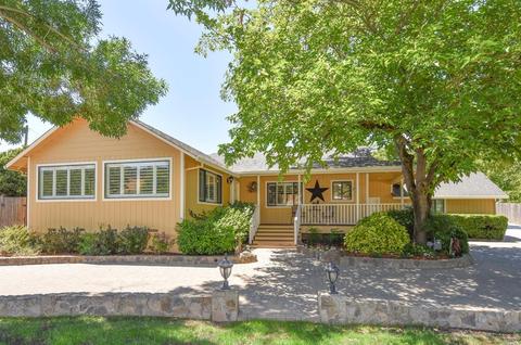2928 Conifer Ct