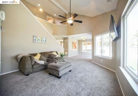 235 Robinwood Ave