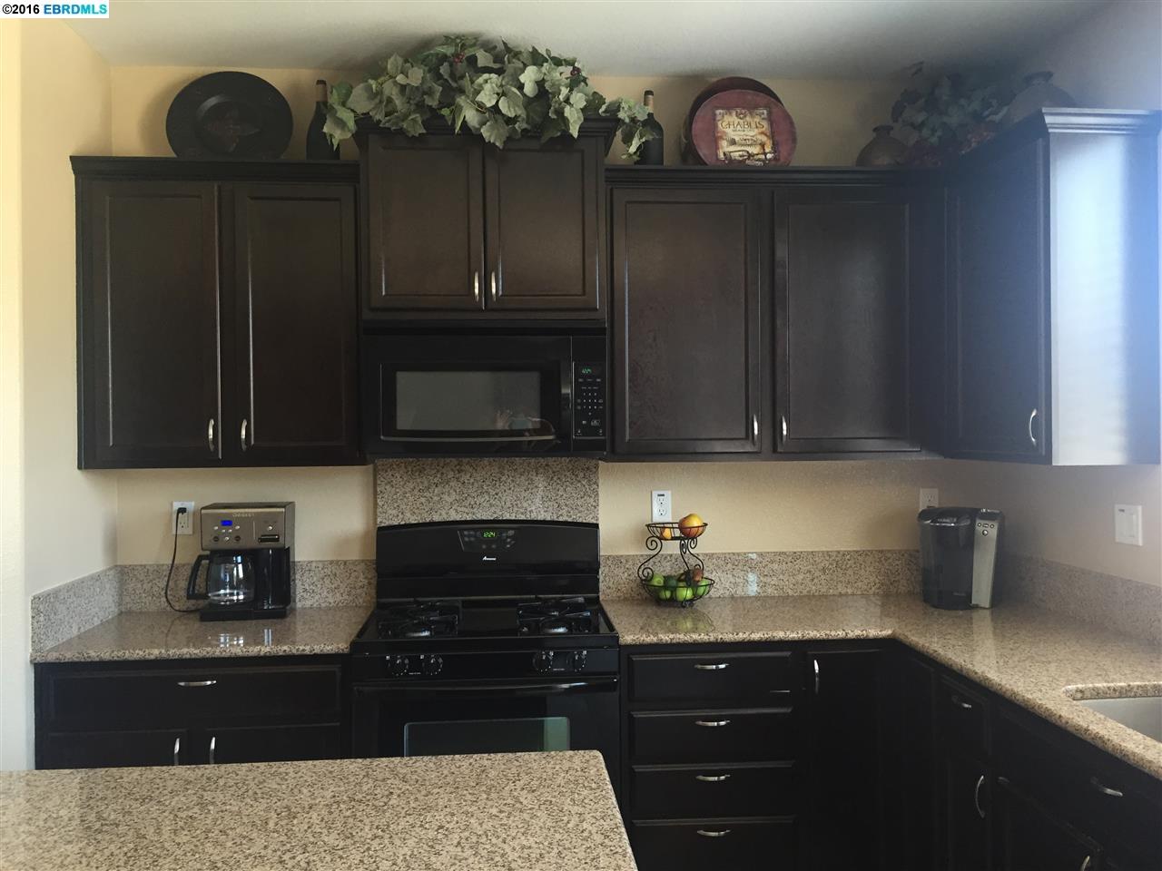 For Sale: 110 Silver Bell Way Oakley, CA 94561