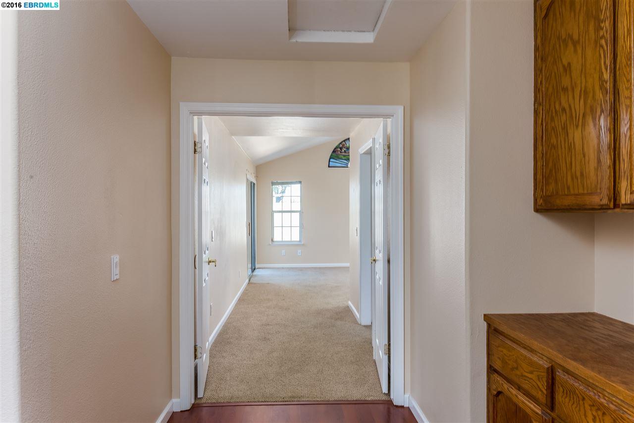 156 Meadow Brook Ct